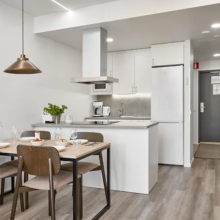Club Apartment *